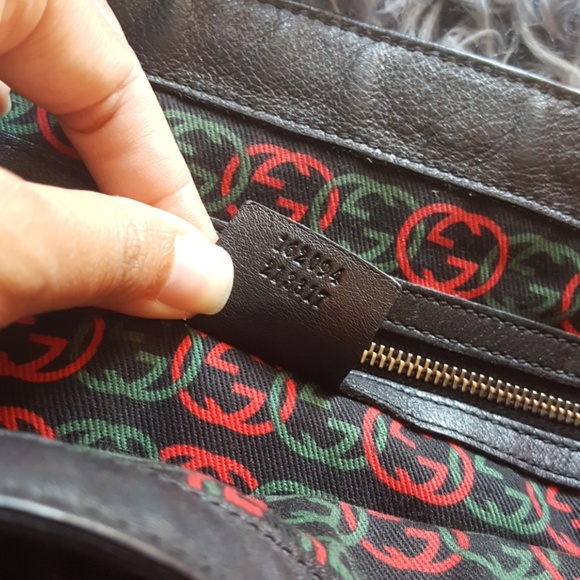 Black & Gold Gucci Handbag - Picture 5 of 5